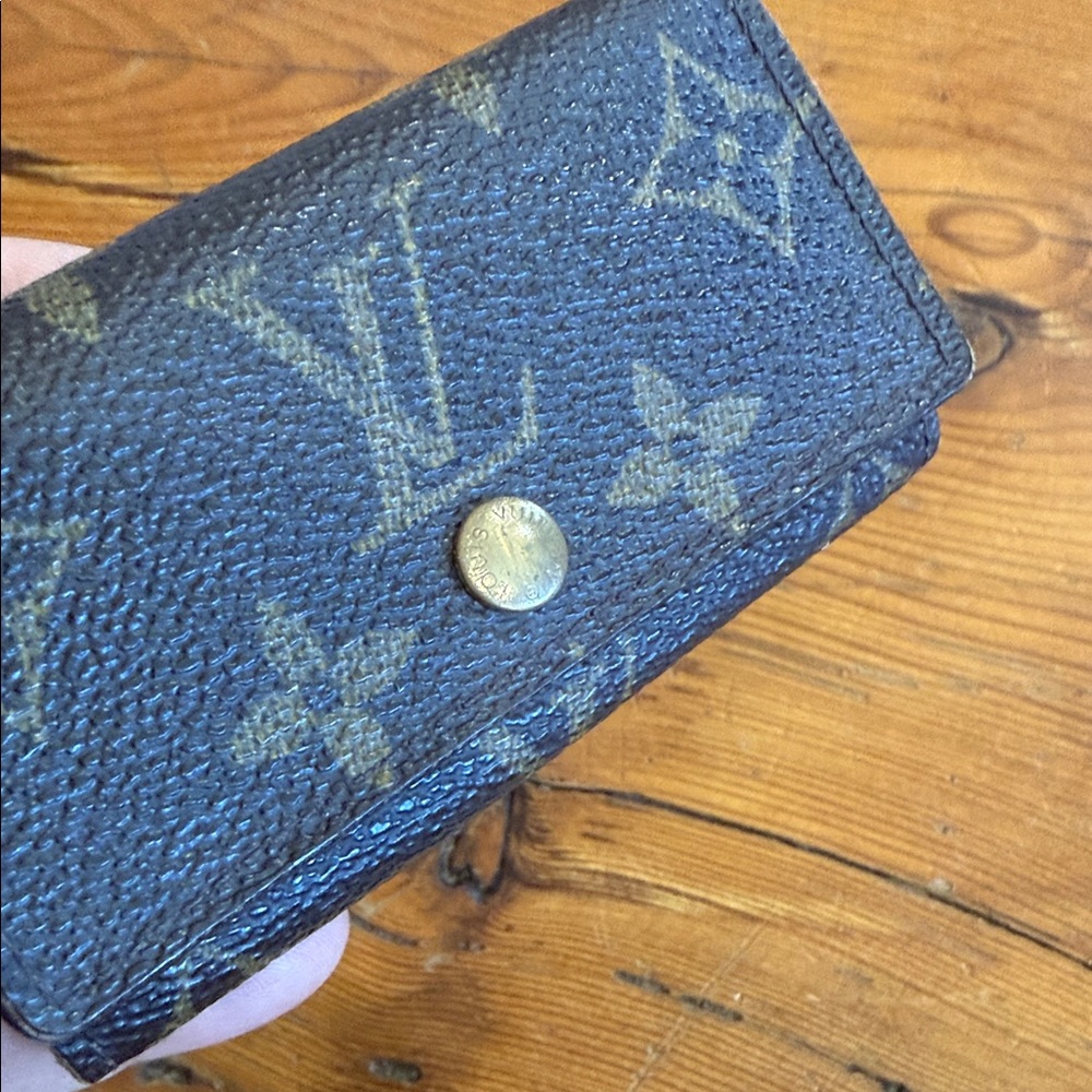 Louis Vuitton Authentic Monogram Key Clasp Holder Keychain Wallet - Picture 3 of 13